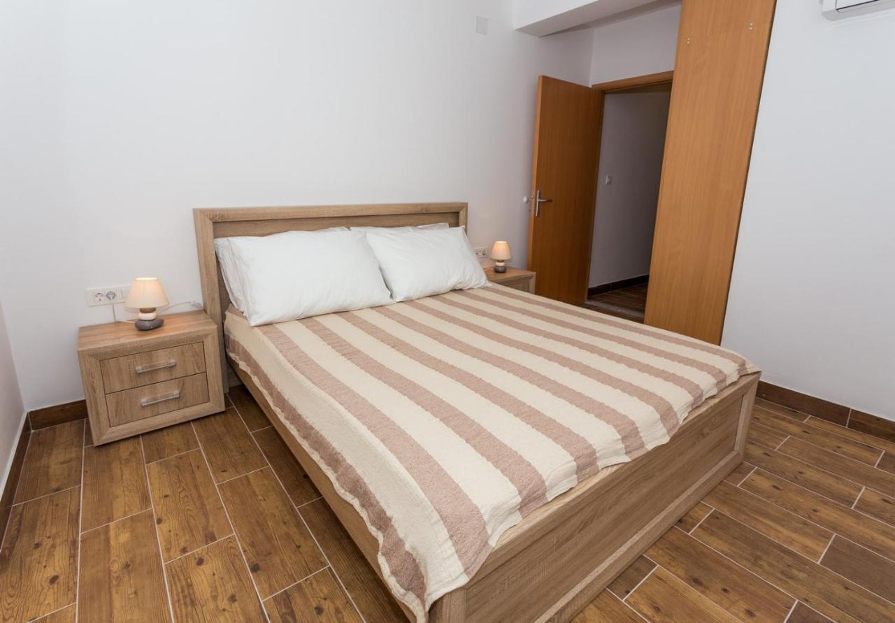 Apartament Butique Maris Komarna Zewnętrze zdjęcie