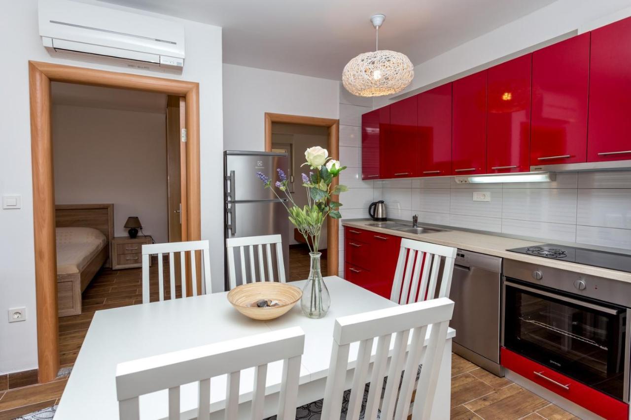 Apartament Butique Maris Komarna Zewnętrze zdjęcie