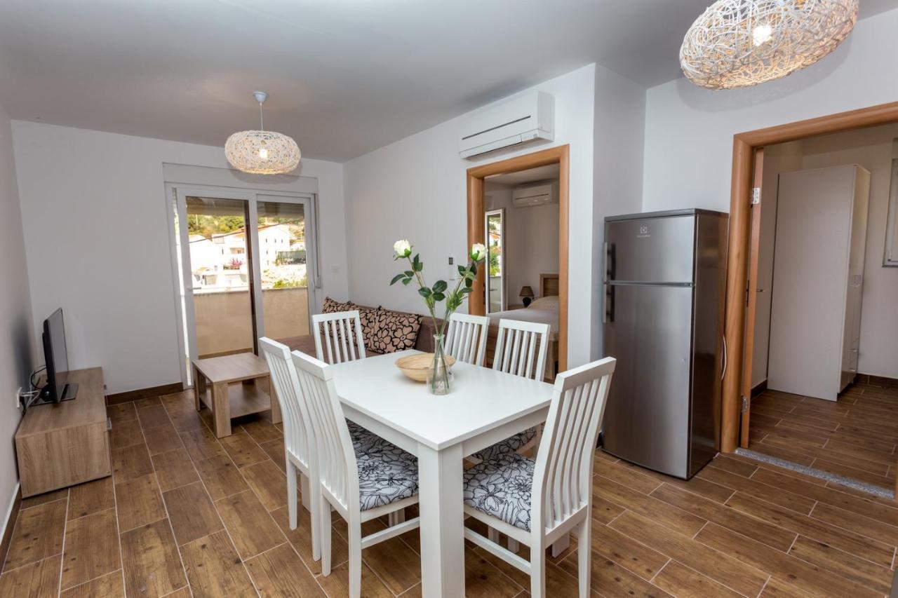 Apartament Butique Maris Komarna Zewnętrze zdjęcie