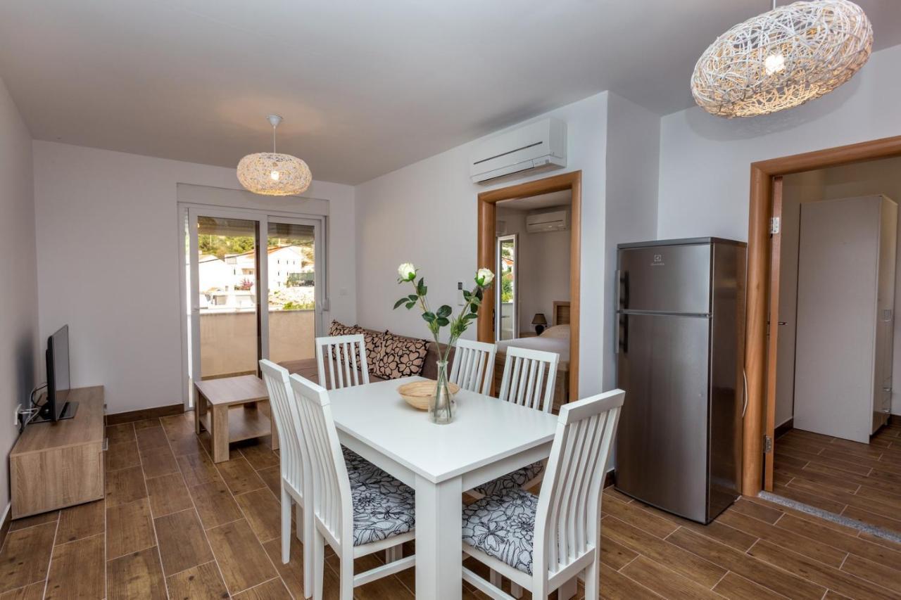 Apartament Butique Maris Komarna Zewnętrze zdjęcie
