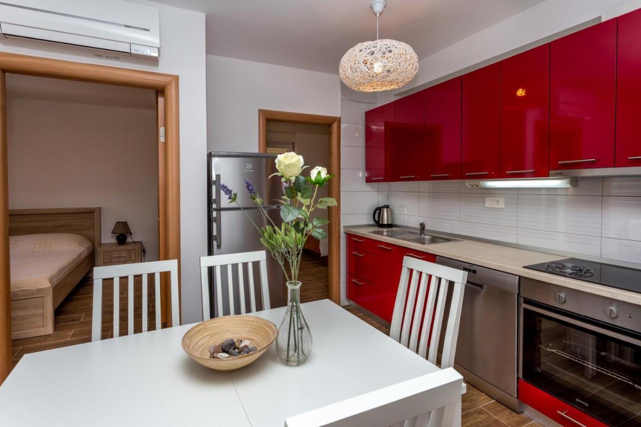 Apartament Butique Maris Komarna Zewnętrze zdjęcie